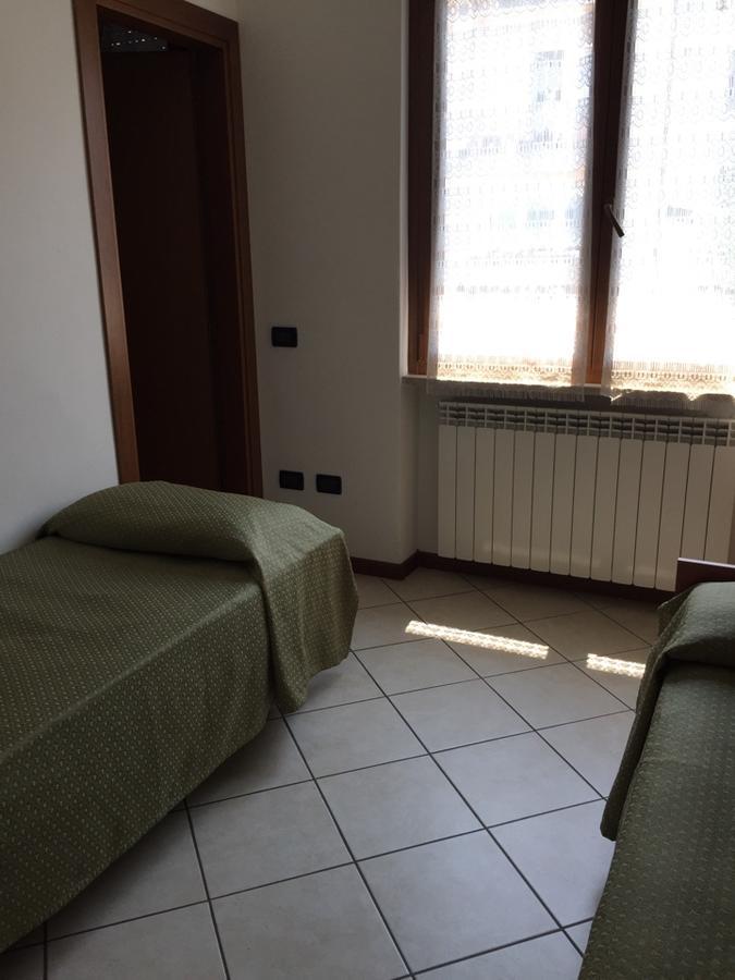 Casa Regina Daire Desenzano del Garda Dış mekan fotoğraf
